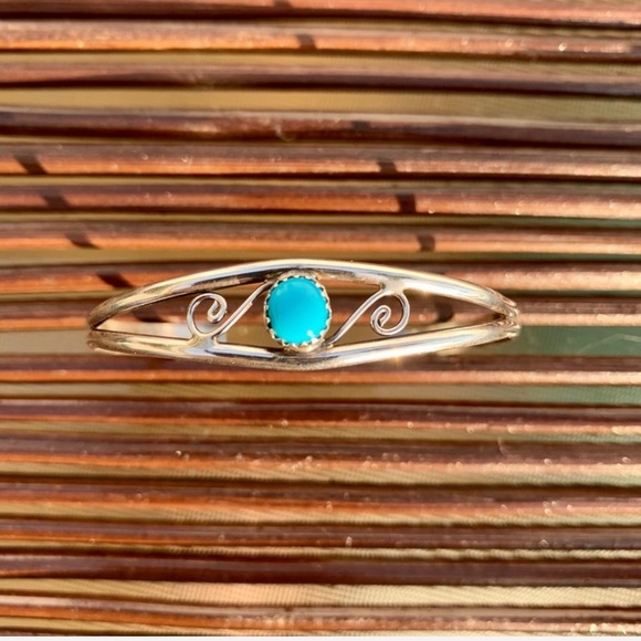 Jewelry - Vintage Native American Indian Sleeping BeautyTurquoise Bracelet Sterling Silver